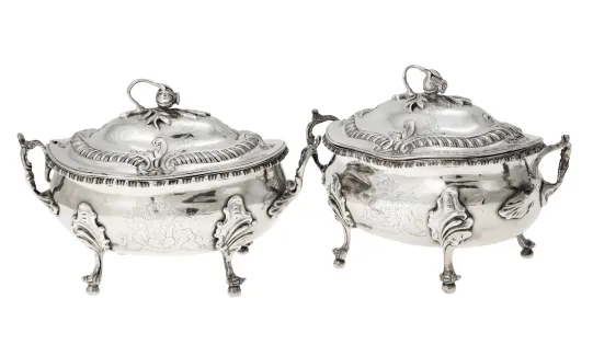 Et par sauseterriner 