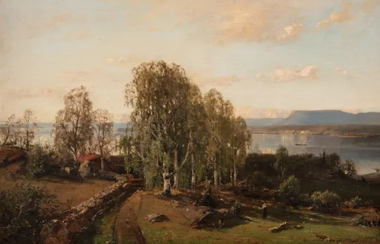 Gård i fjordlandskap