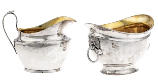 SUKKERKOPP OG FLØTEMUGGE